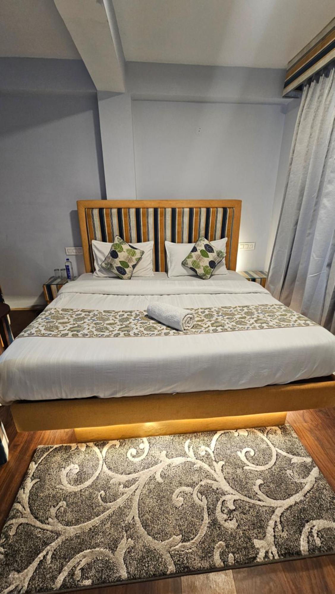 Hotel English Rose, #Personal Parking, #Petfriendly, #Garden, #Bonfire Under The Stars 马拉里 外观 照片