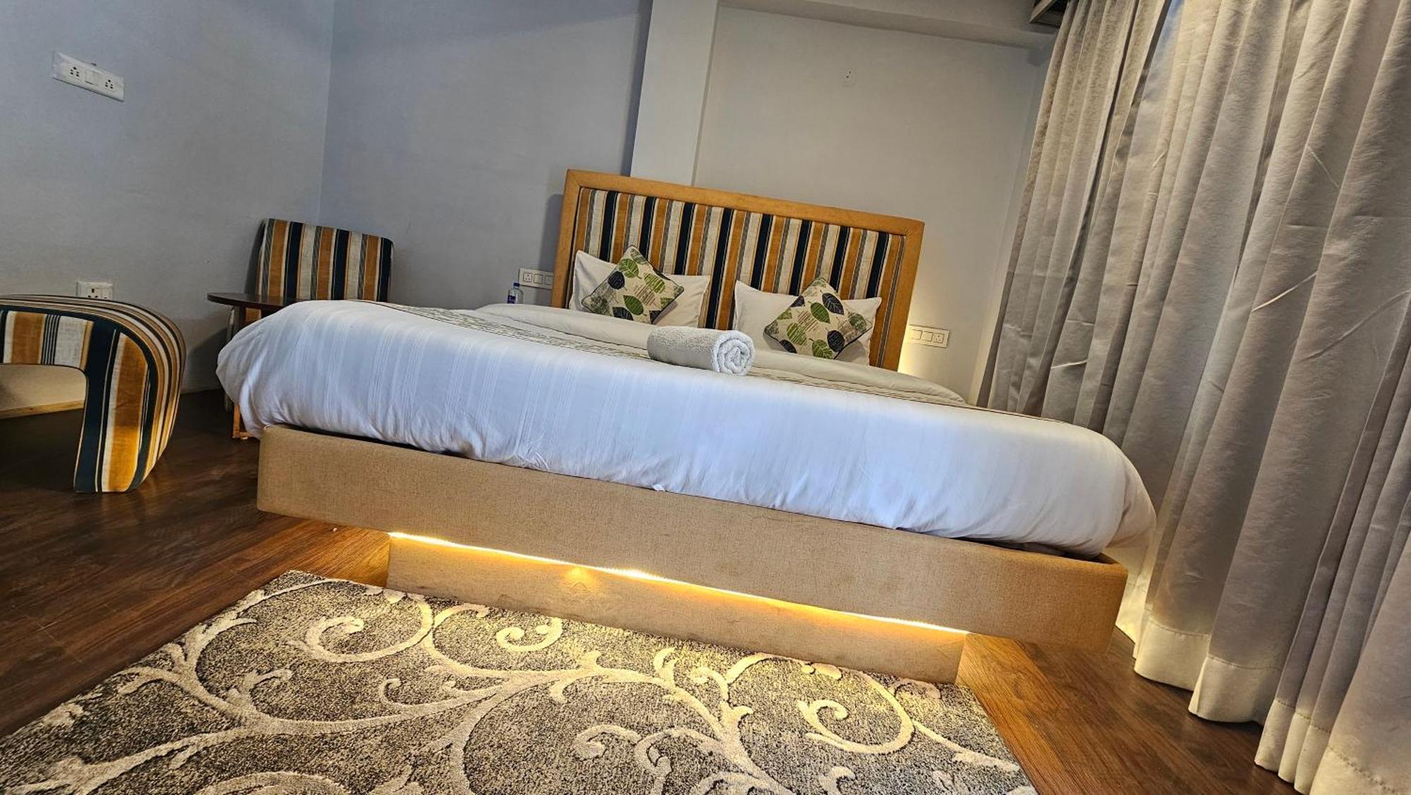 Hotel English Rose, #Personal Parking, #Petfriendly, #Garden, #Bonfire Under The Stars 马拉里 外观 照片