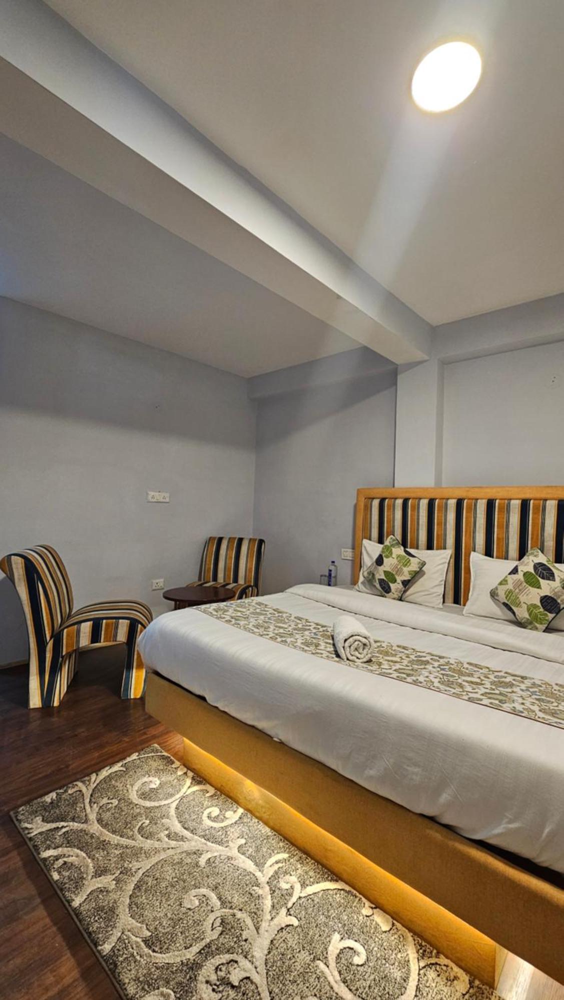 Hotel English Rose, #Personal Parking, #Petfriendly, #Garden, #Bonfire Under The Stars 马拉里 外观 照片